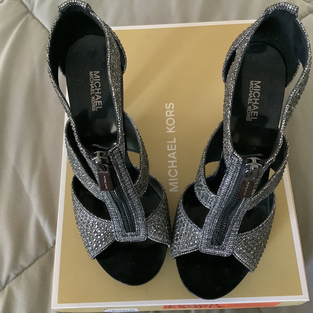 Michael Kors Berkeley T-Strap